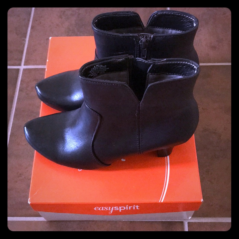 New Easy Spirit Leather Bootie Dark Brown Size 6.5